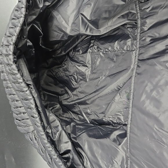 NEW Sixth June Paris Textured Puffer Jacket Hoodie in black Medium - Picture 13 of 15